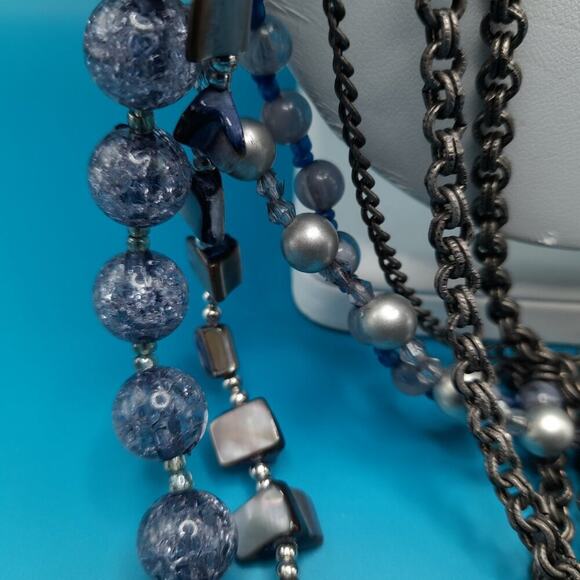 Chico’s Layered Beaded Necklace Silver Tone Glass Pearl Shell 7 Strands 30” - Picture 8 of 15